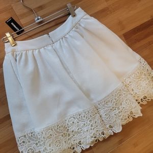 Express White Skirt w. Lace